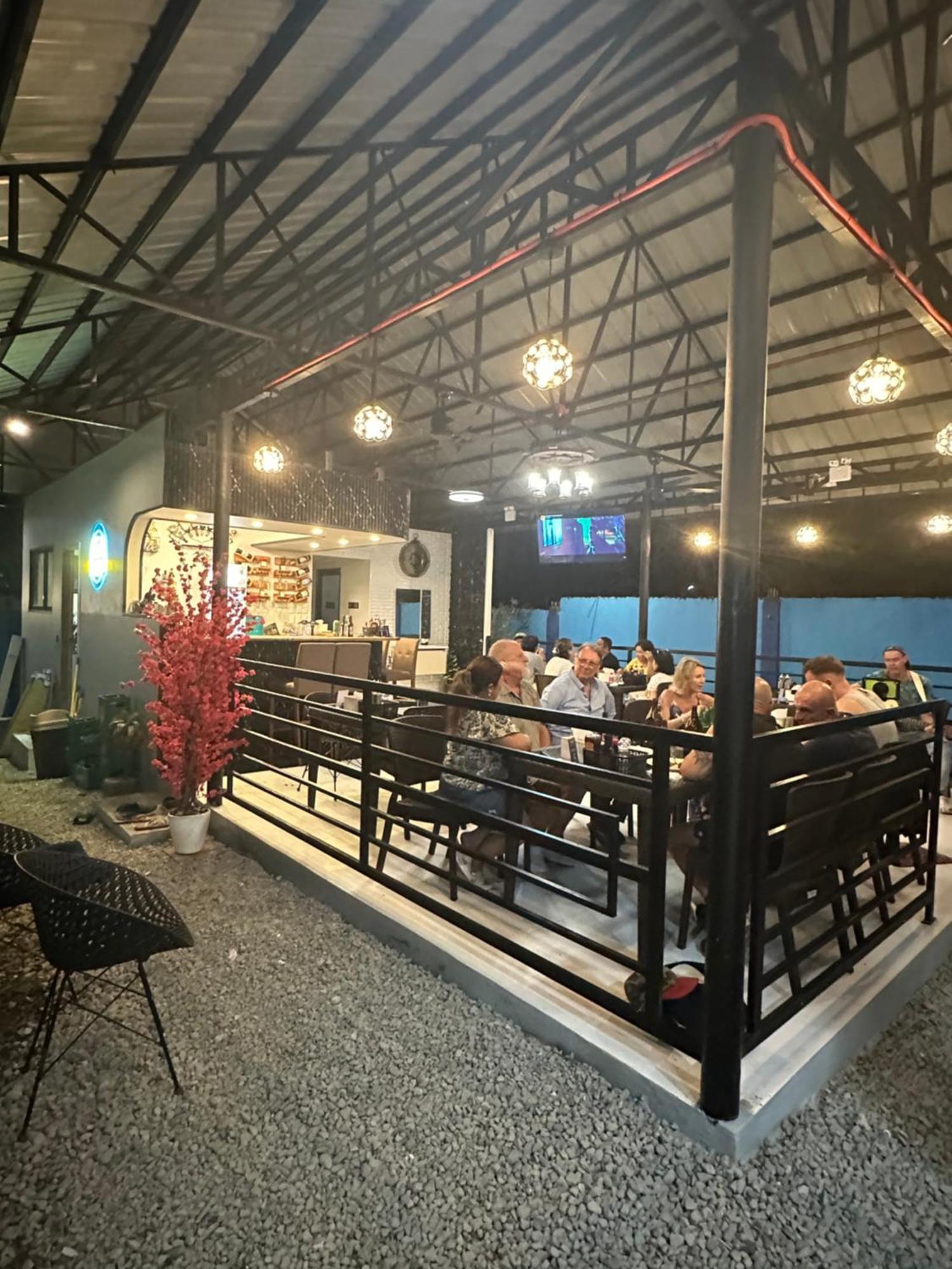 Blue Summer Suites & Restaurant Bingag Dış mekan fotoğraf